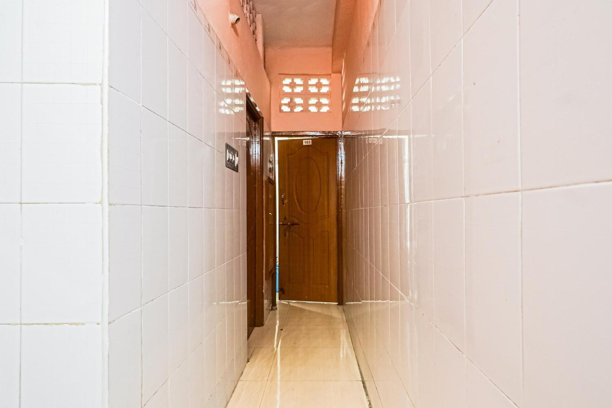 Spot On Venkata Sai Residency Hotel Тирупати Екстериор снимка
